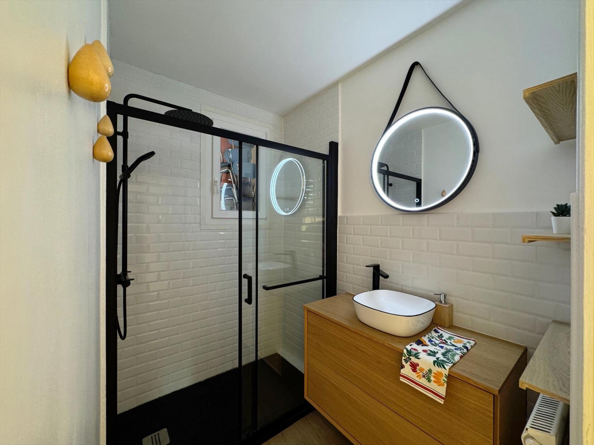 Logement Autour De Moi * * * * * Chambery Bagian luar foto